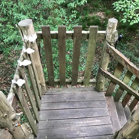 La Cabane Aux Secrets - Au Milieu De Nulle Part Outines Esterno foto
