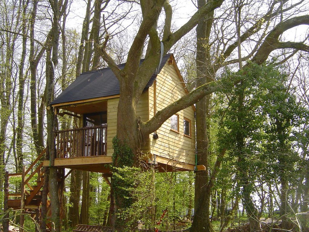 La Cabane Aux Secrets - Au Milieu De Nulle Part Outines Esterno foto