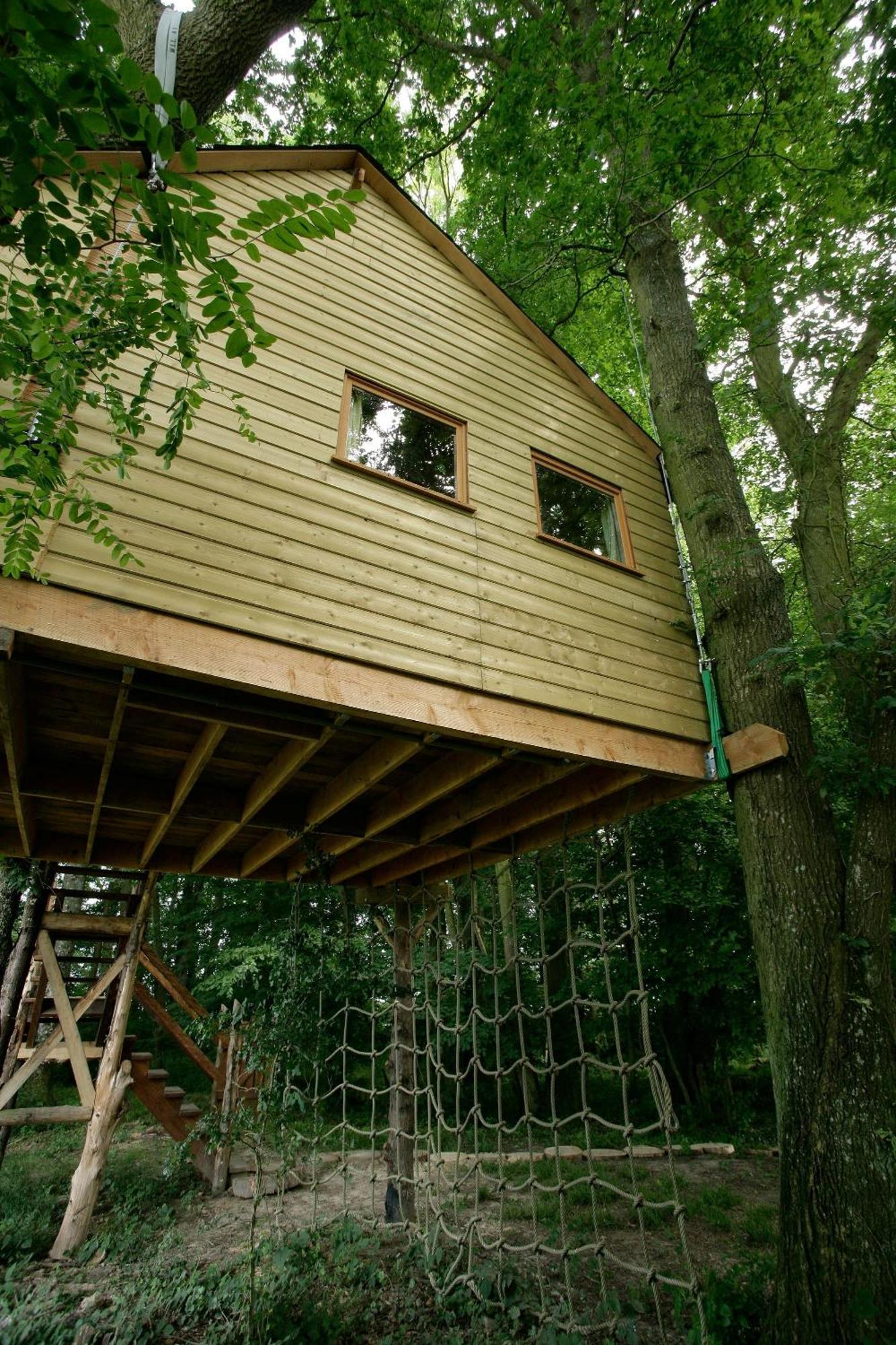 La Cabane Aux Secrets - Au Milieu De Nulle Part Outines Esterno foto